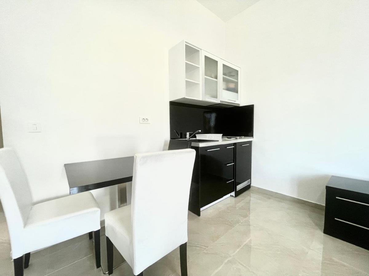 Seaside Apartments Sword Bar Ngoại thất bức ảnh